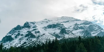 Χριστούγεννα 2023: Οι προορισμοί που επιλέγουν οι Έλληνες με οργανωμένα ταξιδιωτικά πακέτα