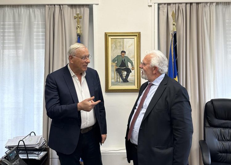 Συνάντηση Χριστοδουλόπουλου με Γ.Γ. Υπουργείου Εσωτερικών Σταυριανουδάκη