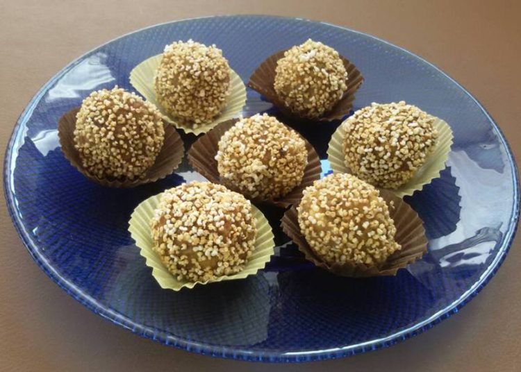 Σοκολατένια τρουφάκια με ρεβίθια-Συνταγές που απογειώνουν τα ρεβίθια