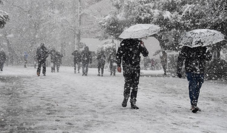 Καιρός: Έρχονται ξανά κρύο και χιόνια από Σαββατοκύριακο