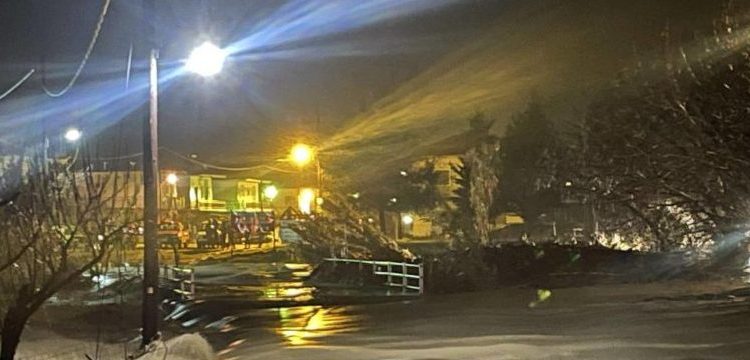 ΗΛΕΙΑ: Αυτοκίνητο παρασύρθηκε από χείμαρρο στο χωριό Πλουτοχώρι του Δήμου Ανδρίτσαινας Κρεστένων. Αγνοούνται δύο άτομα