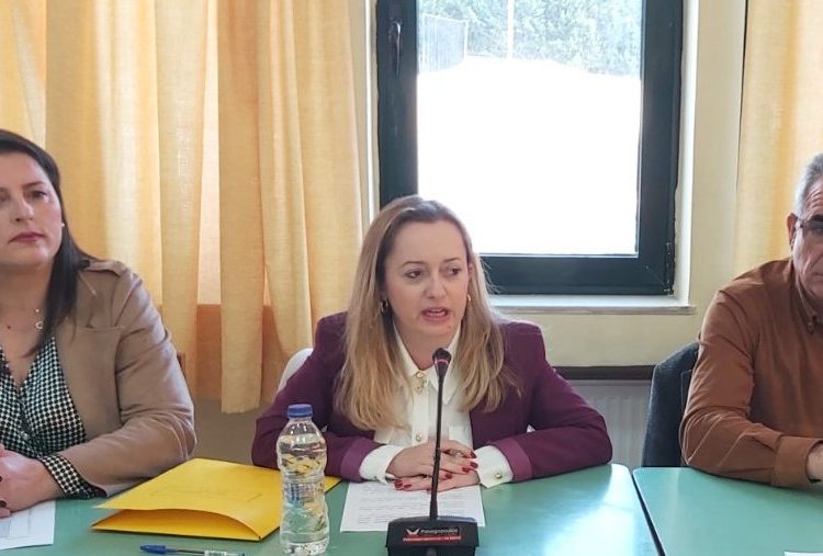 Δήμος Ανδρίτσαινας – Κρεστένων: Πρόεδρος του Δημοτικού Συμβουλίου η Δήμητρα Ζαφειροπούλου. Αναλυτικά τα μέλη της Δημοτικής επιτροπής