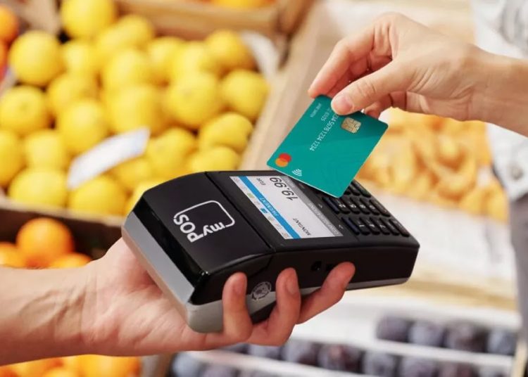 Ελεύθεροι επαγγελματίες: Υποχρεωτική η χρήση POS και οι συναλλαγές με IRIS