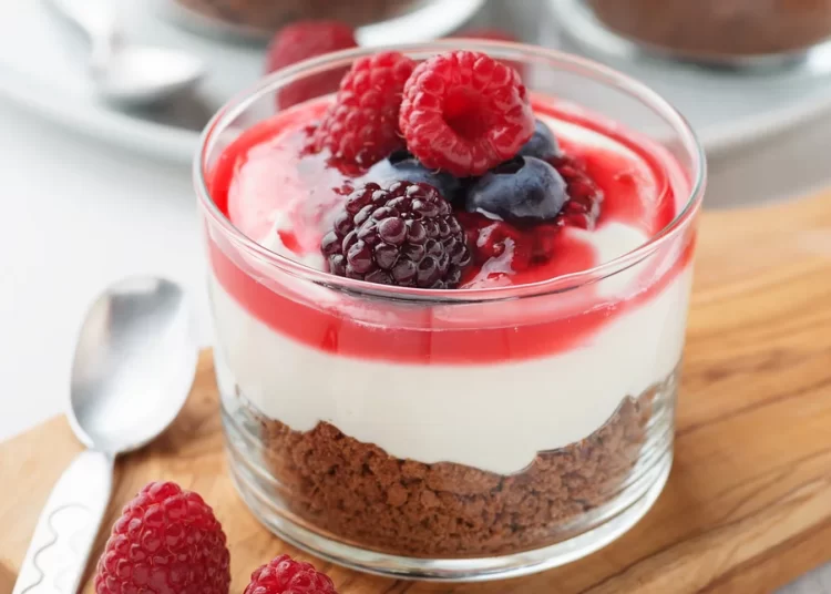 Συνταγή για δροσερό light cheesecake με 5 υλικά -Γίνεται σε 5 λεπτά