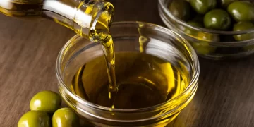 «Πρωταθλητής» των ανατιμήσεων το ελαιόλαδο -Tα προϊόντα με την μεγαλύτερη αύξηση και μείωση τον τελευταίο χρόνο