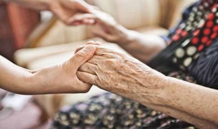 ΖΗΤΕΙΤΑΙ γυναίκα για φροντίδα ηλικιωμένης στον Πύργο