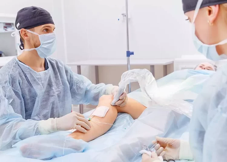 Κιρσοί: Η σύγχρονη αναίμακτη τεχνική Laser που τους θεραπεύει μέσα σε λίγη ώρα