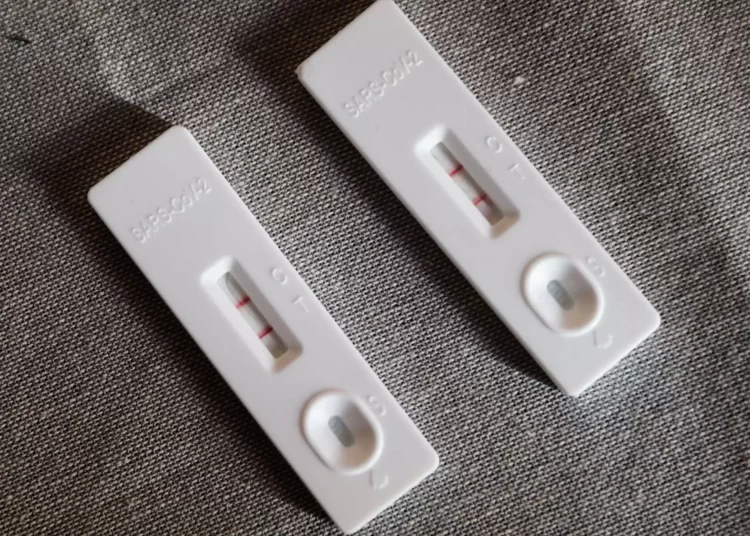 Κορονοϊός: Μεγάλη έξαρση κρουσμάτων – 229 εισαγωγές στα νοσοκομεία το τελευταίο 24ωρο