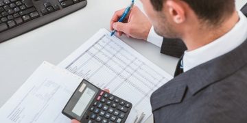 Φορολογικό: Στη δικαιοσύνη προσφεύγουν οι ελεύθεροι επαγγελματίες