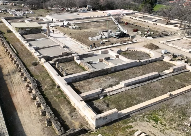 Αιγές: Ανοίγει ο «Παρθενώνας της Μακεδονίας» – Ο Μητσοτάκης εγκαινιάζει το αναστηλωμένο ανάκτορο του Φιλίππου Β’