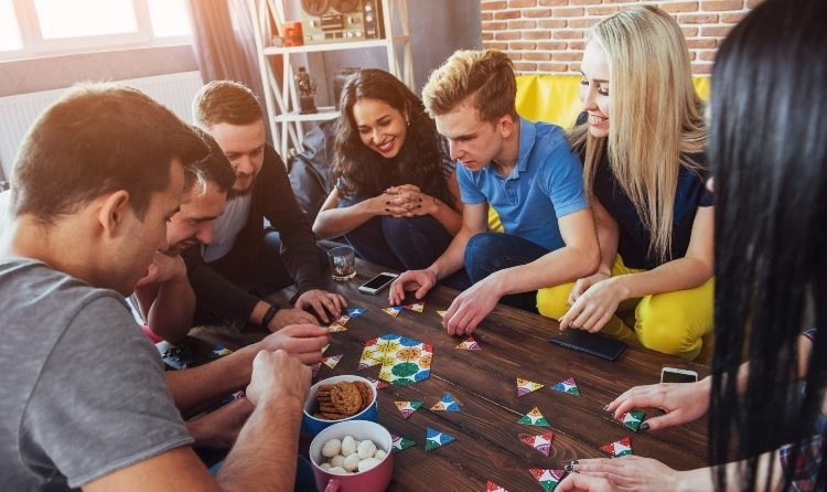 Επιτραπέζια παιχνίδια-Η απόλαυση του να μένεις στο σπίτι