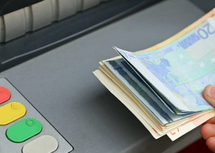 Αναδρομικά 54 μηνών σε χιλιάδες συνταξιούχους – Ποιοι είναι δικαιούχοι