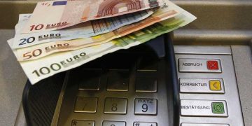 Έρχονται αλλαγές για τους μισθούς και τα επιδόματα