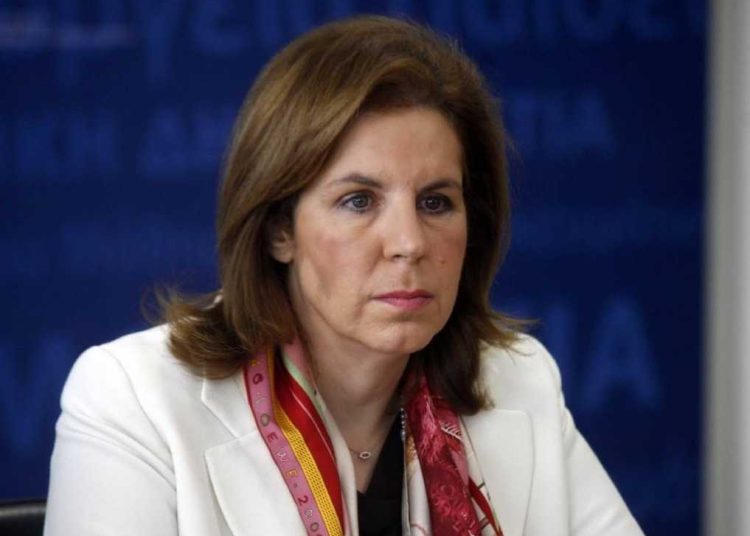 Όταν η πρώην βουλευτής του ΠΑΣΟΚ, και «γαλάζια» πλέον, Εύη Χριστοφιλοπούλου κατακεραύνωνε τη δεξιά του Μητσοτάκη