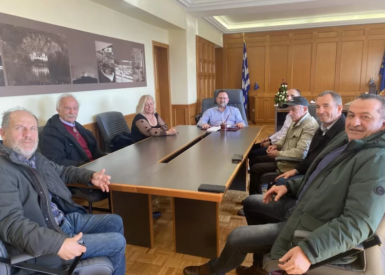 Με το Δ.Σ του εργατικού κέντρου Πύργου συναντήθηκε ο Αντιπεριφερειάρχης Ηλείας Νίκος Κοροβέσης.