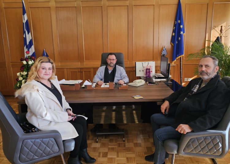 Συνάντηση Κοροβέση με ΚΕΘΕΑ για στήριξη των ευπαθών ομάδων