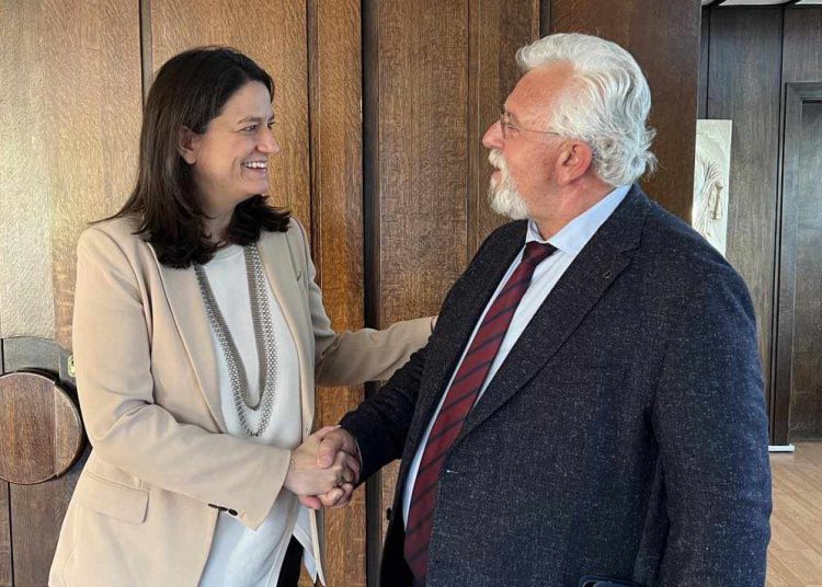 Συνάντηση Χριστοδουλόπουλου-Κεραμέως για τα χρέη του δήμου Ήλιδας