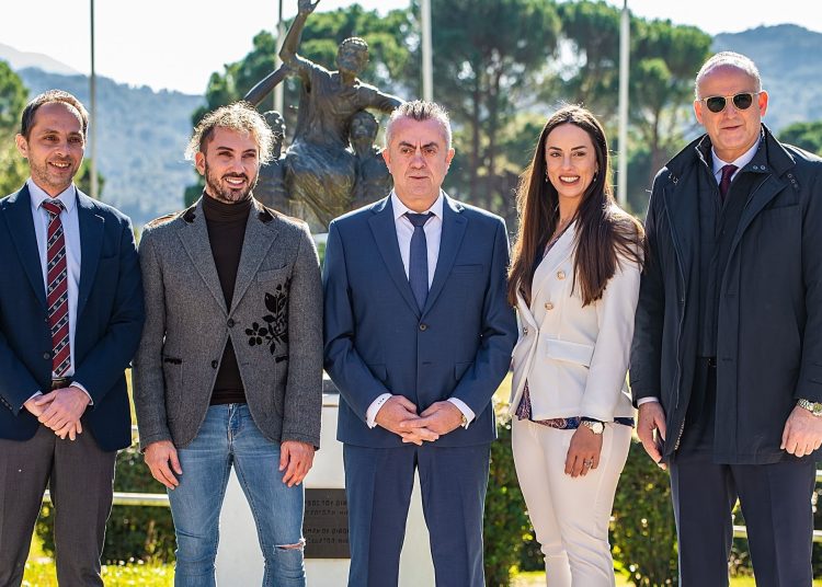 O Ολυμπιονίκης Ι. Μελισσανίδης στην Ολυμπία-Καμπάνια για να ασχοληθούν με τον αθλητισμό τα παιδιά