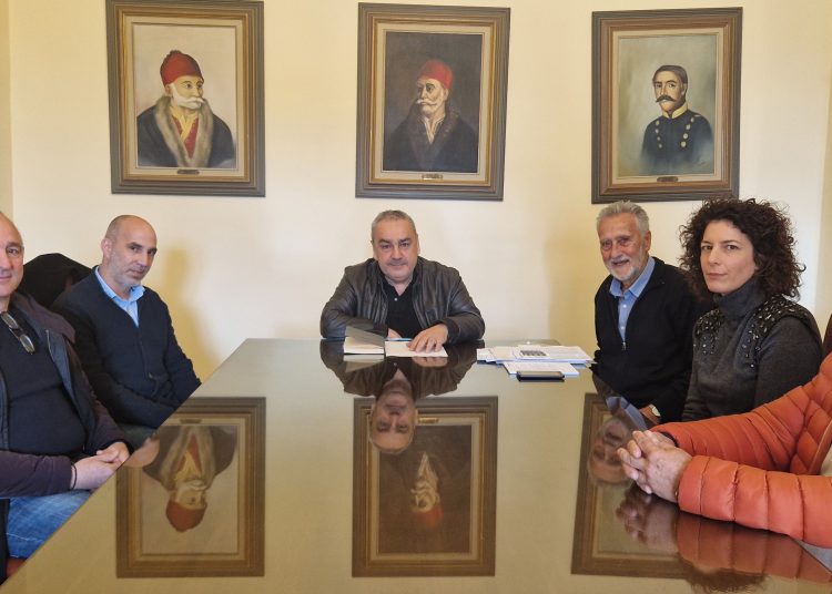 Συνάντηση Καστρινού με Ξενοδόχους Δυτ. Ηλείας-Ο τουρισμός σε πρώτο πλάνο