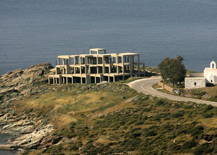 Αυθαίρετα: Έρχονται κατεδαφίσεις-Τι φέρνει ο νέος νόμος