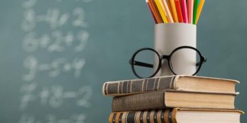 Εκπαίδευση-Φροντιστήρια: Τεράστια τα κόστη για μια οικογένεια-Η παραπαιδεία ανθεί & εξαφανίζει μισθούς