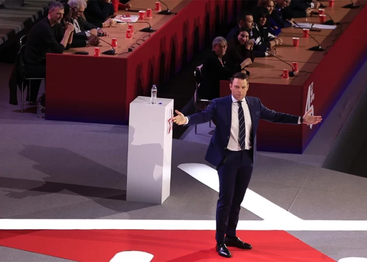 ΣΥΡΙΖΑ: Σφικτά χρονικά περιθώρια δύο εβδομάδων για τους αντιπάλους του Κασσελάκη – Τα σενάρια για το συνέδριο