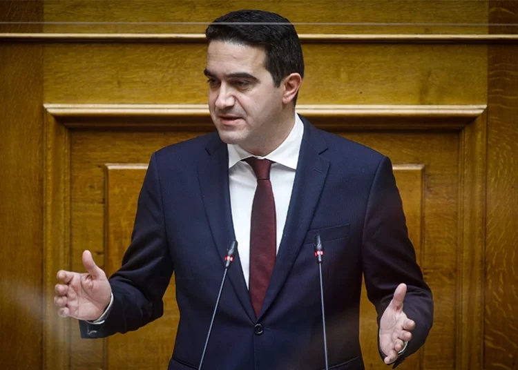 M. Kατρίνης: Συγκάλυψη ευθυνών στο τραγικό δυστύχημα των Τεμπών