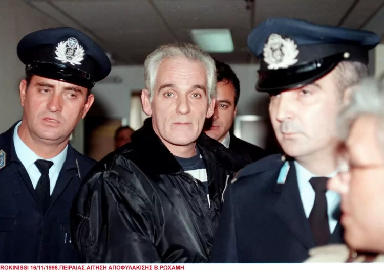 Βαγγέλης Ρωχάμης: Ο μετρ των αποδράσεων που κανένα κελί δεν τον χωρούσε