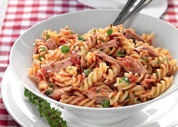 Bίδες με σάλτσα τόνου