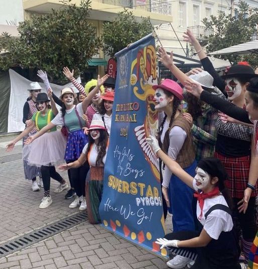 ΠΥΡΓΟΣ: Καρναβαλικό χρώμα με τα δρώμενα – Τελάληδες ανήγγειλαν την έναρξη του καρναβαλιού