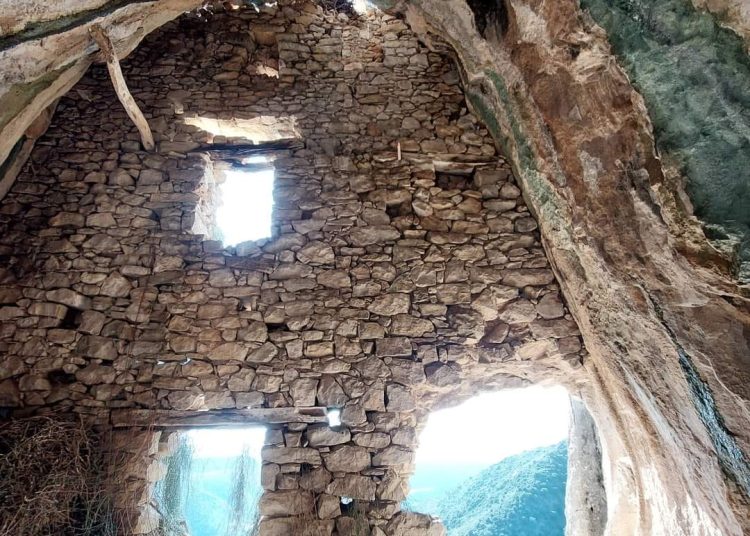 Δίβρη: Η θρυλική σπηλιά του Τουρκοπαναή