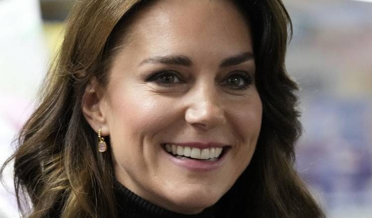 Αγγλία: Χαμός με φωτογραφία της Κέϊτ-Παραδέχτηκε ότι έκανε photoshop