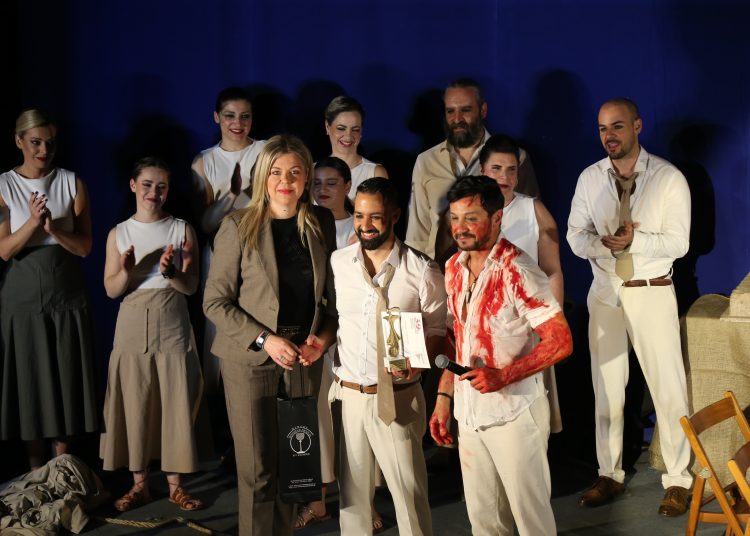 Στην Καρδίτσα παρουσιάστηκε ο ¨Οιδίποδας¨ -Αναμονή για τα βραβεία