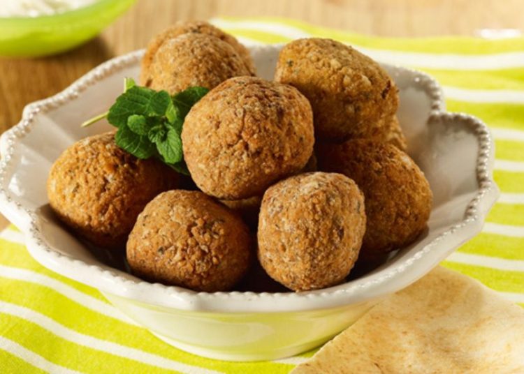 Νηστεύετε; Συνταγές με ρεβυθοκεφτέδες για όλα τα γούστα