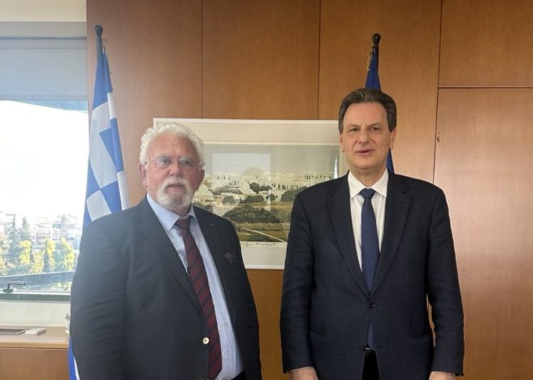 Χριστοδουλόπουλος: Στον Υπουργό Περιβάλλοντος έθεσε το σχέδιο πόλης και τον περιφερειακό δρόμο