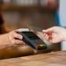Τράπεζες: Μειώσεις στις προμήθειες για τα POS – Ποιες συναλλαγές αφορούν