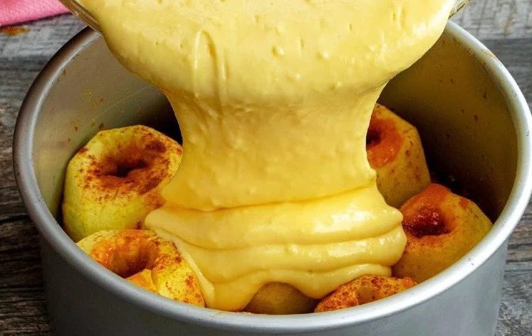 Μηλόπιτα με κρέμα λευκής σοκολάτας