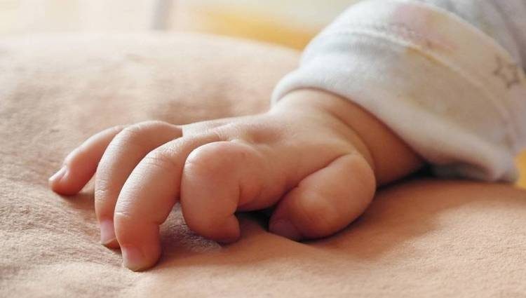 Τραγωδία στην Πάτρα: Νεκρό βρέθηκε μωρό ενός έτους