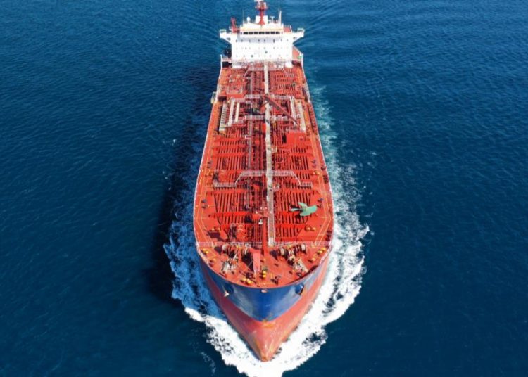 Οι Ρώσοι εξάγουν πετρέλαιο σε κρυφά μέρη της Πελοποννήσου