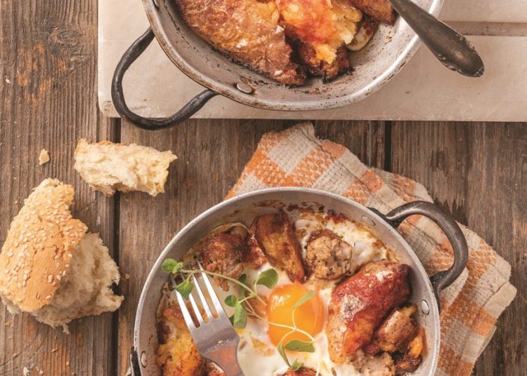 Λουκάνικα: Διάφορες συνταγές για όλα τα γούστα