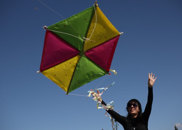 Πως φτιάχνουμε diy χαρταετό-Όλη η διαδικασία