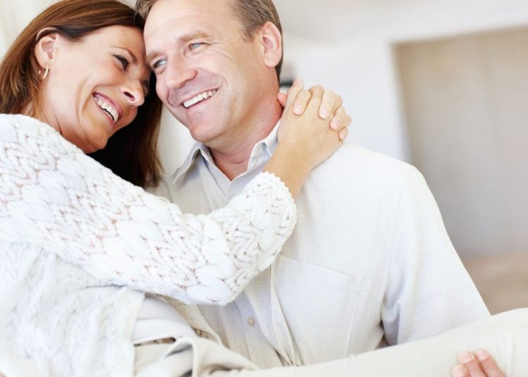 Σεξ μετά τα 50 – Τι δυσκολεύει τις γυναίκες