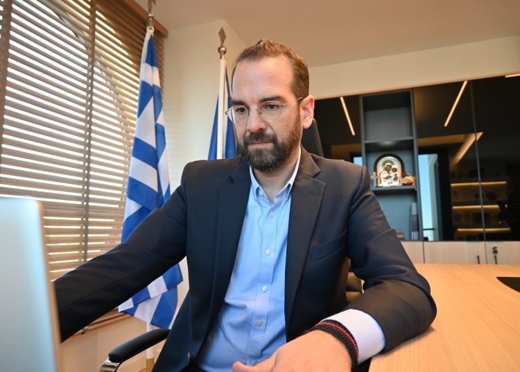 Ν. Φαρμάκης: Χρέη και κόστος πνίγουν την πρωτογενή παραγωγή