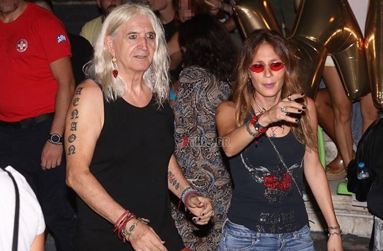 Νίκος Καρβέλας – Έλενα Φερεντίνου: Ο γιος τους έγινε δυο ετών!