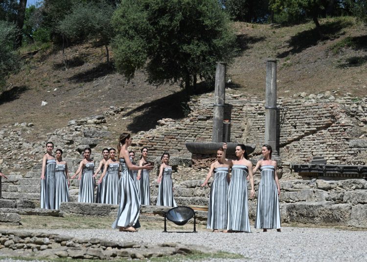 Ολυμπία: Η Αφή της Φλόγας στέλνει μήνυμα Ειρήνης και αδελφοσύνης σε όλο τον κόσμο