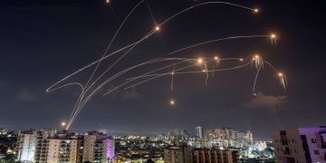 Ο “Σιδηρούς Θόλος” του Ισραήλ αρέσει στην Αθήνα – Σκέφτεται αγορά η κυβέρνηση