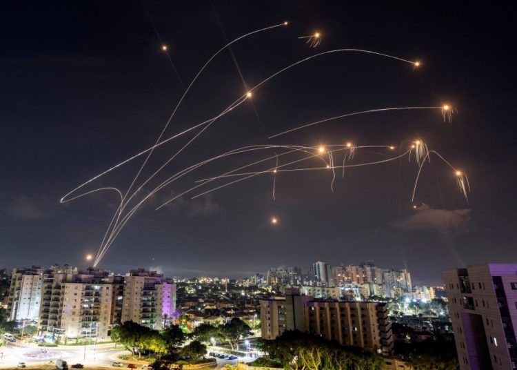 Ο “Σιδηρούς Θόλος” του Ισραήλ αρέσει στην Αθήνα – Σκέφτεται αγορά η κυβέρνηση