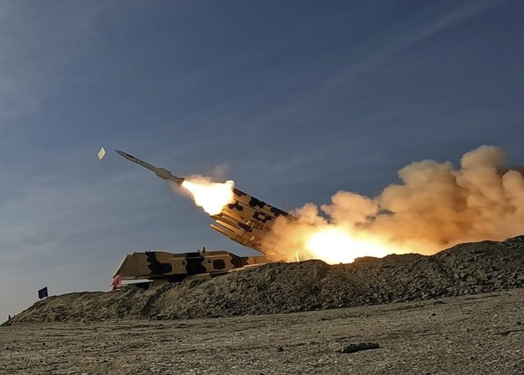 To Ισραήλ ετοιμάζεται για επίθεση από το Ιράν-«Βράζει» η Μέση Ανατολή