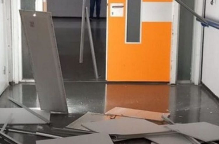 Ρίο: Κατέρρευσε ξανά η οροφή στο νοσοκομείο-Υπό διάλυση η Υγεία