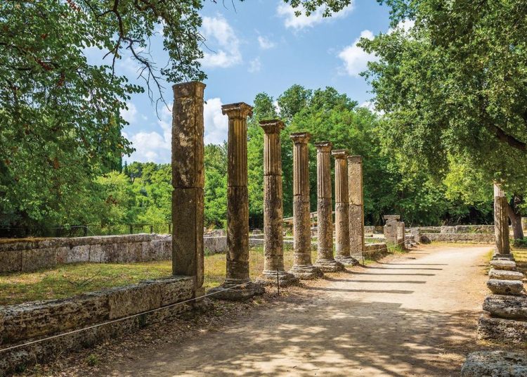Ολυμπία: Επιτέλους ιατρική φροντίδα και ασθενοφόρο στον αρχαιολογικό χώρο